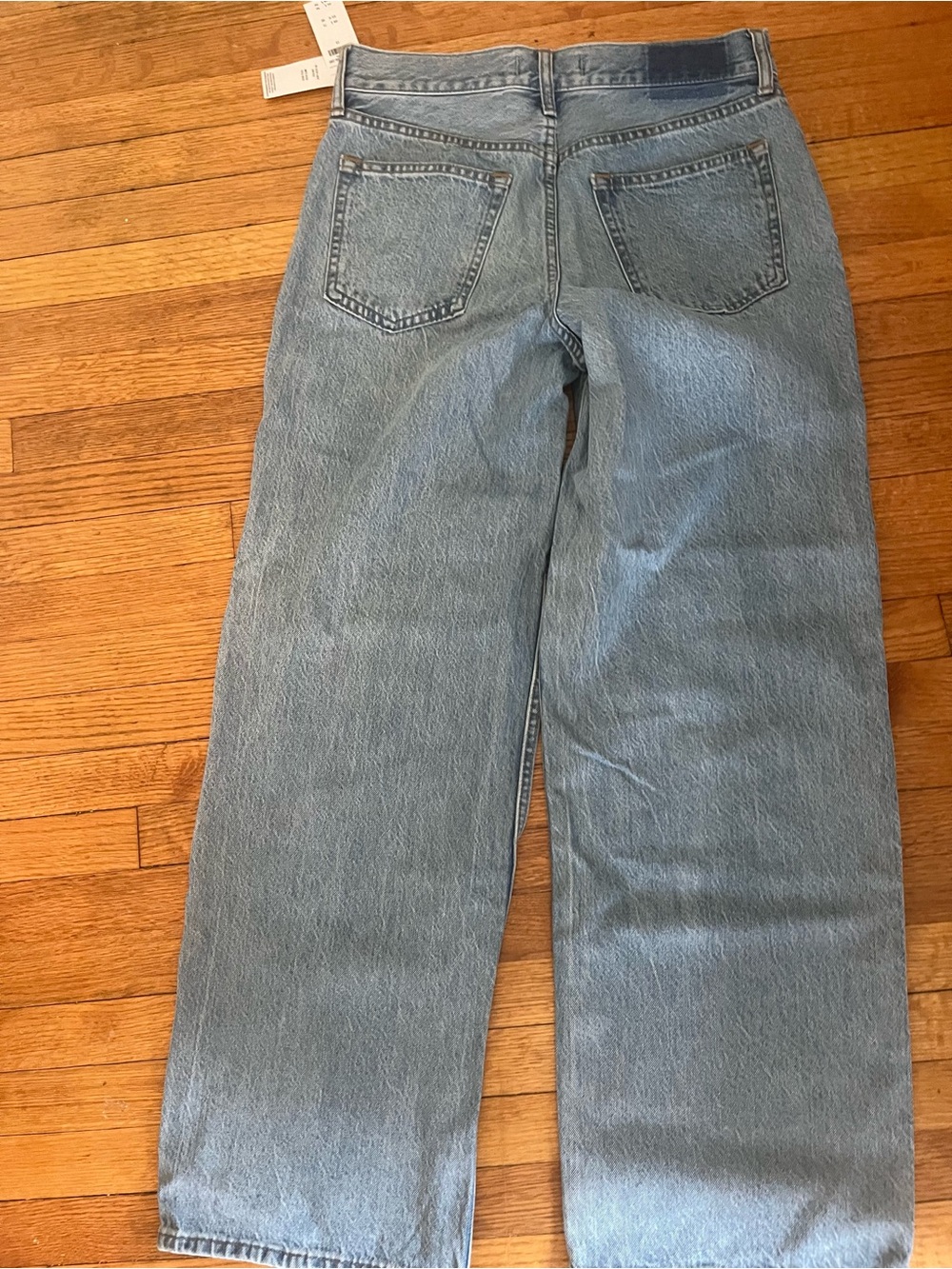 Abercrombie & Fitch Low Rise Ultra Loose Jeans – Size 25 – NWT - Picture 2 of 6